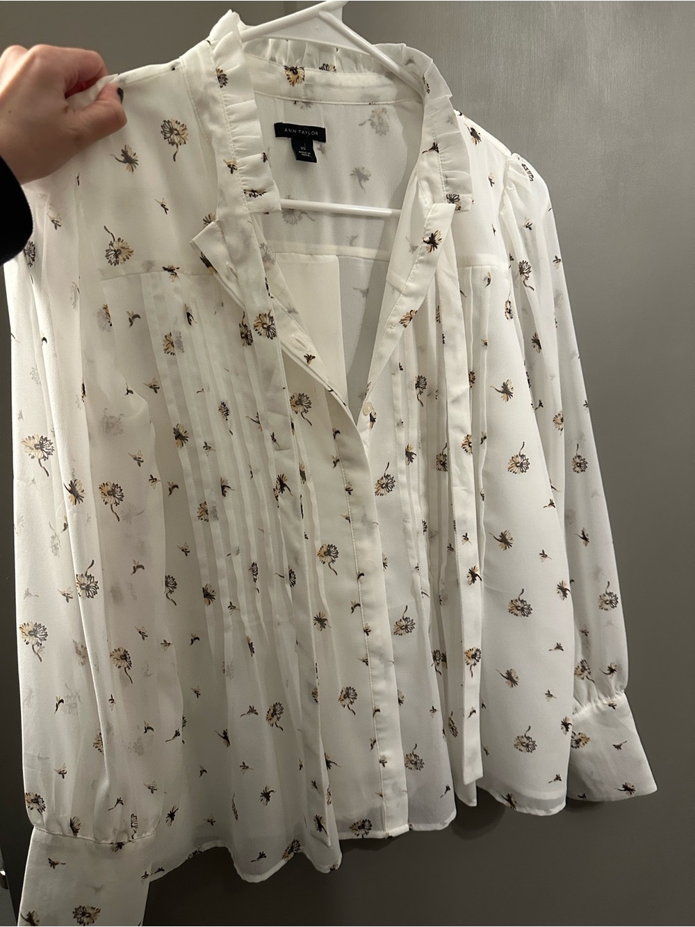 Ann Taylor White Floral Tie-Neck Blouse